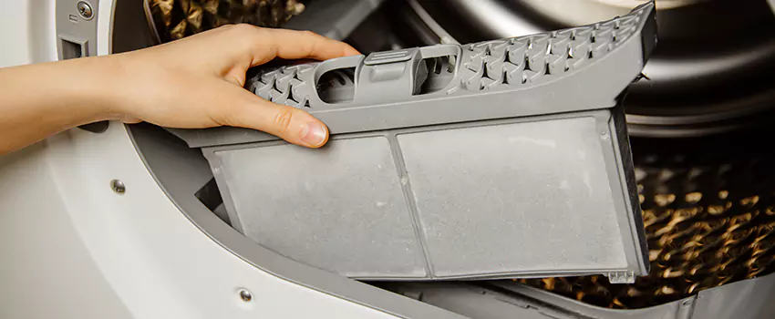 Signs Of A Clogged Dryer Lint Trap in Sterling, Virginia
